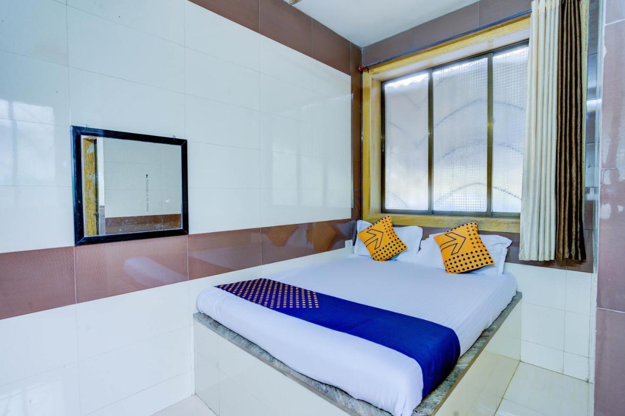 Spot On 63917 Hotel Dolphin Garden Колад Екстериор снимка